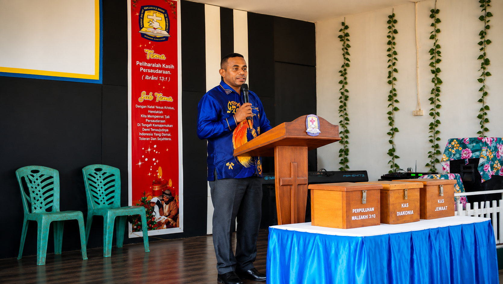 PRIA YANG DIBERKATI | Siraman Rohani Sekda GKPMI Papua pada Ibadah Kaum Pria Wilayah Jayapura