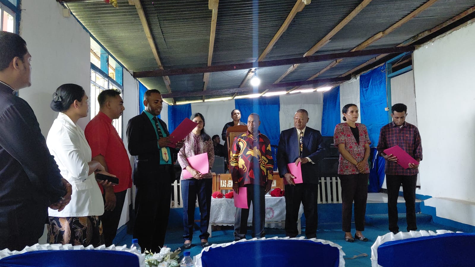 TERIMA SK PELAYANAN, SETIAP PENGURUS DEPARTEMEN SIAP MELAYANI SEPENUH HATI