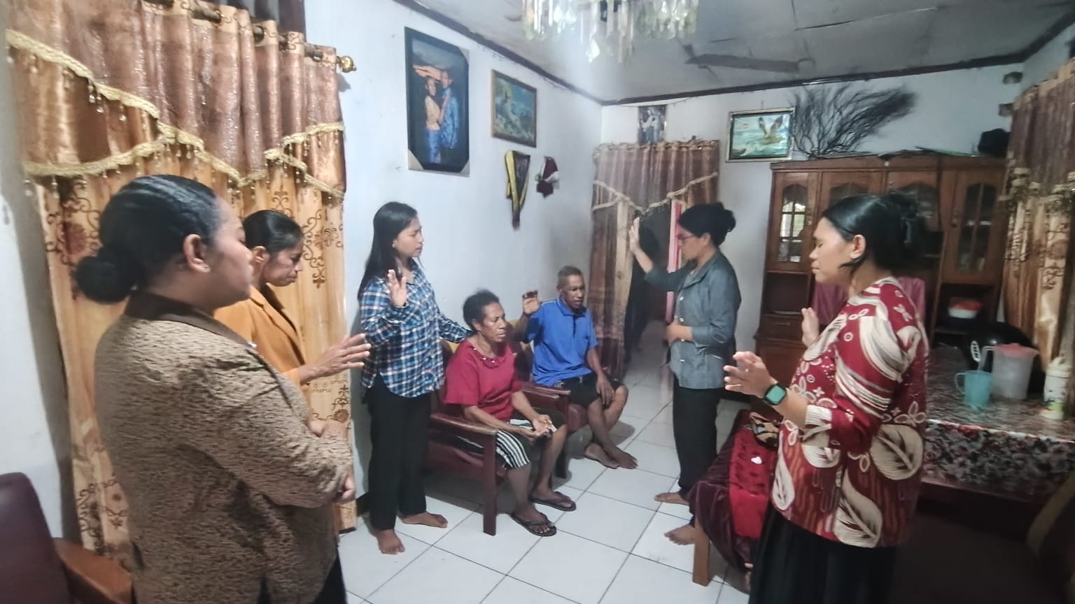 DKW GKPMI JAYAPURA MENDOAKAN PDT. FERDINAN AMAMEHI, S.SOS